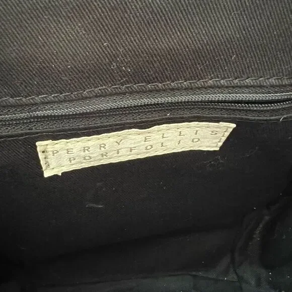 Perry Ellis Portfolio Leather Crossbody Purse - Picture 3 of 14